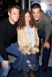 Photos de Mackenzie Rosman - The Future Event 01.30.2003 - 0